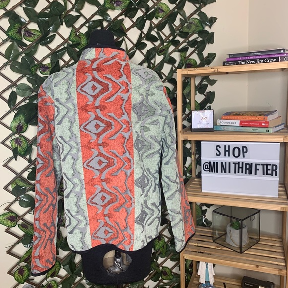 REVERSIBLE - Picture 5 of 8